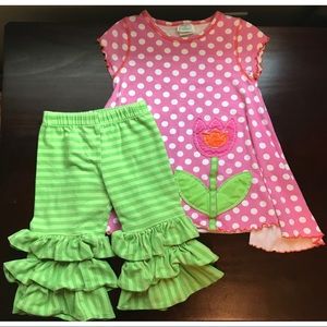 Peaches ‘n Cream Flower Striped Top & Capri Set